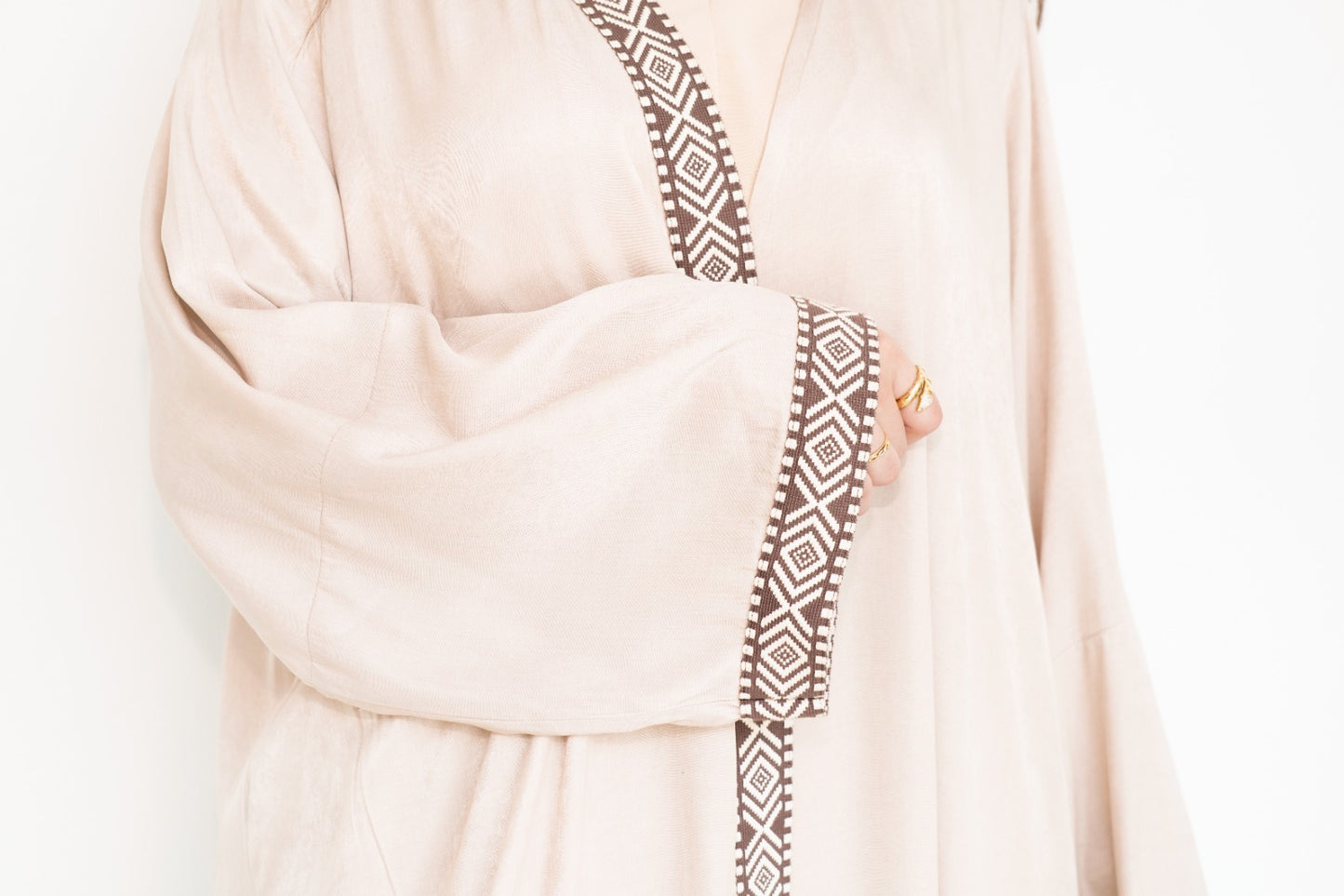 Beige traditional abaya